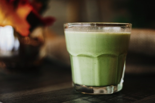 Koktajl na bazie naparu z matcha